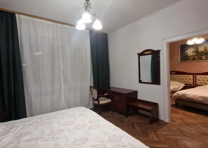 Nyko'S Apartment